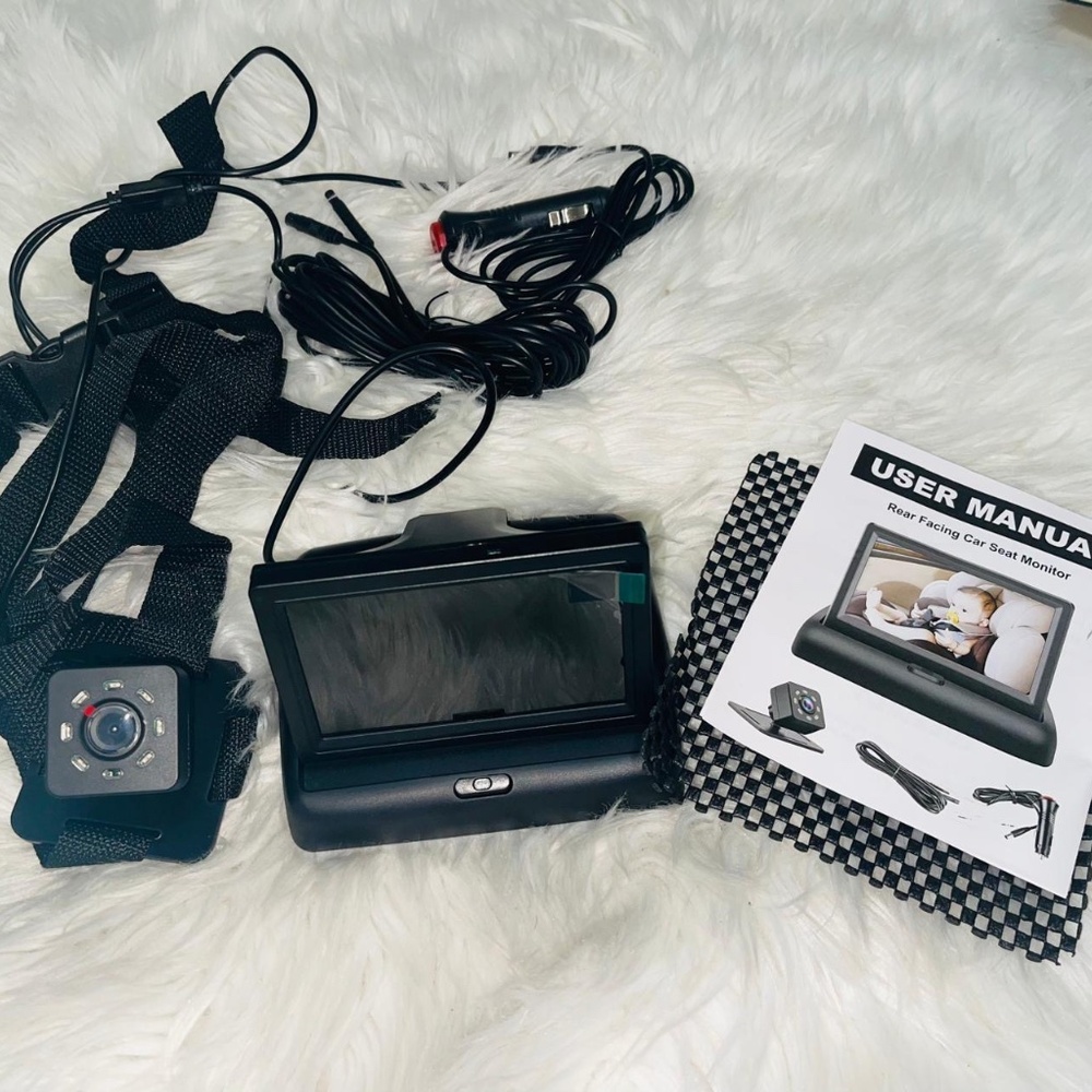 Car baby monitor